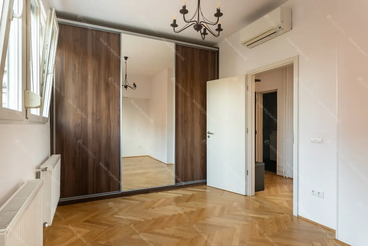 Kiadó albérlet 380000 Ft/hó áron: Budapest, I. kerület  Csalogány utca. Mérete: 65 nm, 3 szobás | Alberlet.hu - 6696577