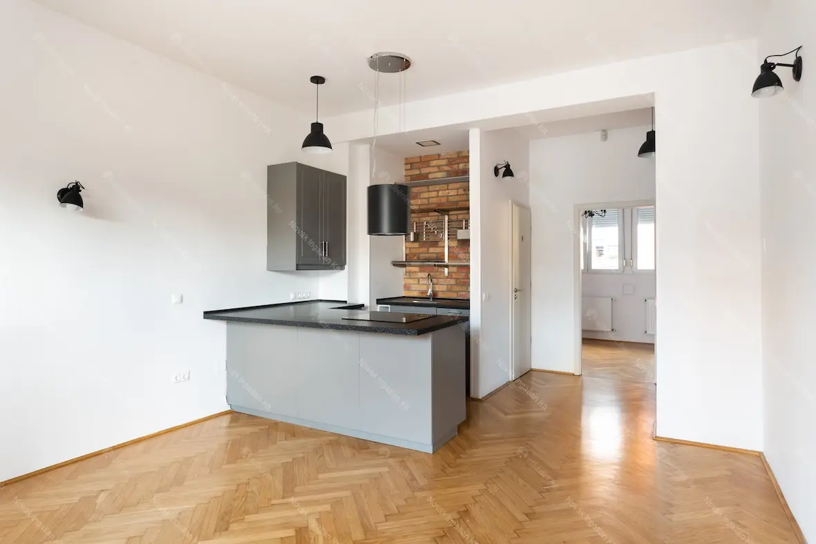 Kiadó albérlet 380000 Ft/hó áron: Budapest, I. kerület  Csalogány utca. Mérete: 65 nm, 3 szobás | Alberlet.hu - 6696581