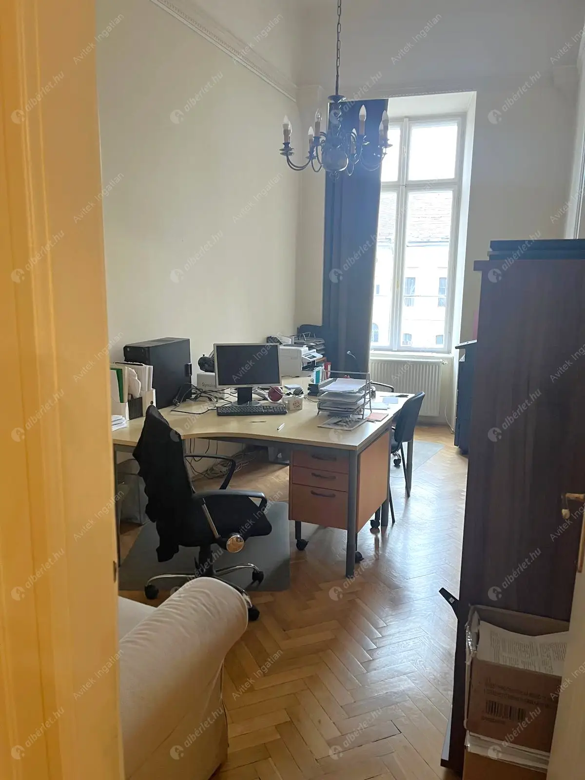 Kiadó albérlet 572000 Ft/hó áron: Budapest, I. kerület  Dísz tér. Mérete: 80 nm, 2 szobás | Alberlet.hu - 6638647
