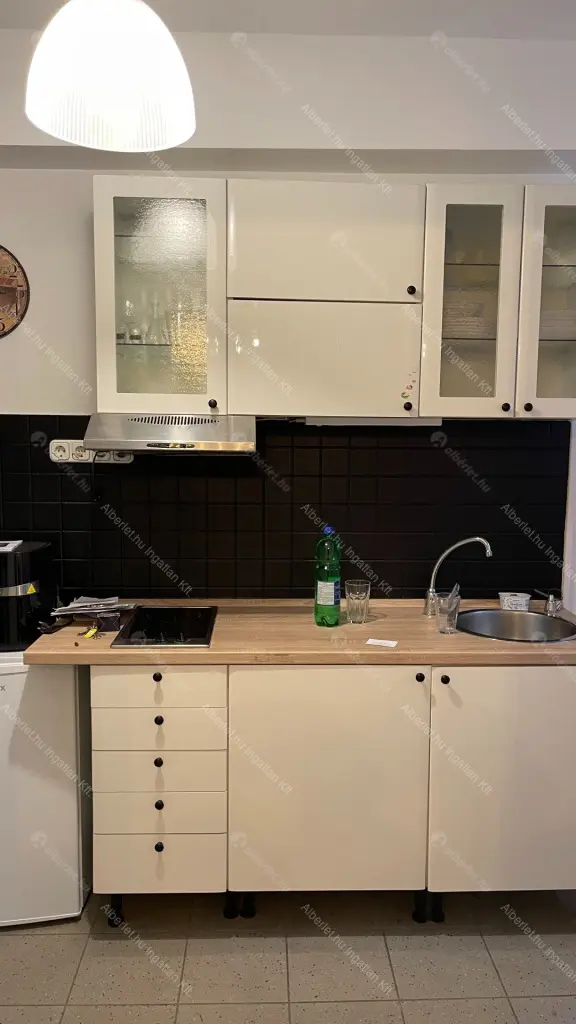 Kiadó albérlet 200000 Ft/hó áron: Budapest, I. kerület  Donáti utca. Mérete: 30 nm, 1 szobás | Alberlet.hu - 6681036