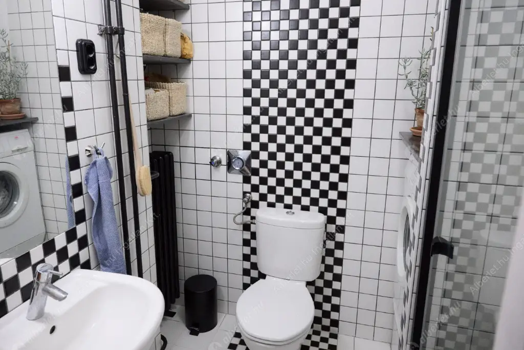 Kiadó albérlet 249000 Ft/hó áron: Budapest, I. kerület  Donáti utca. Mérete: 33 nm, 1 szobás | Alberlet.hu - 6586082