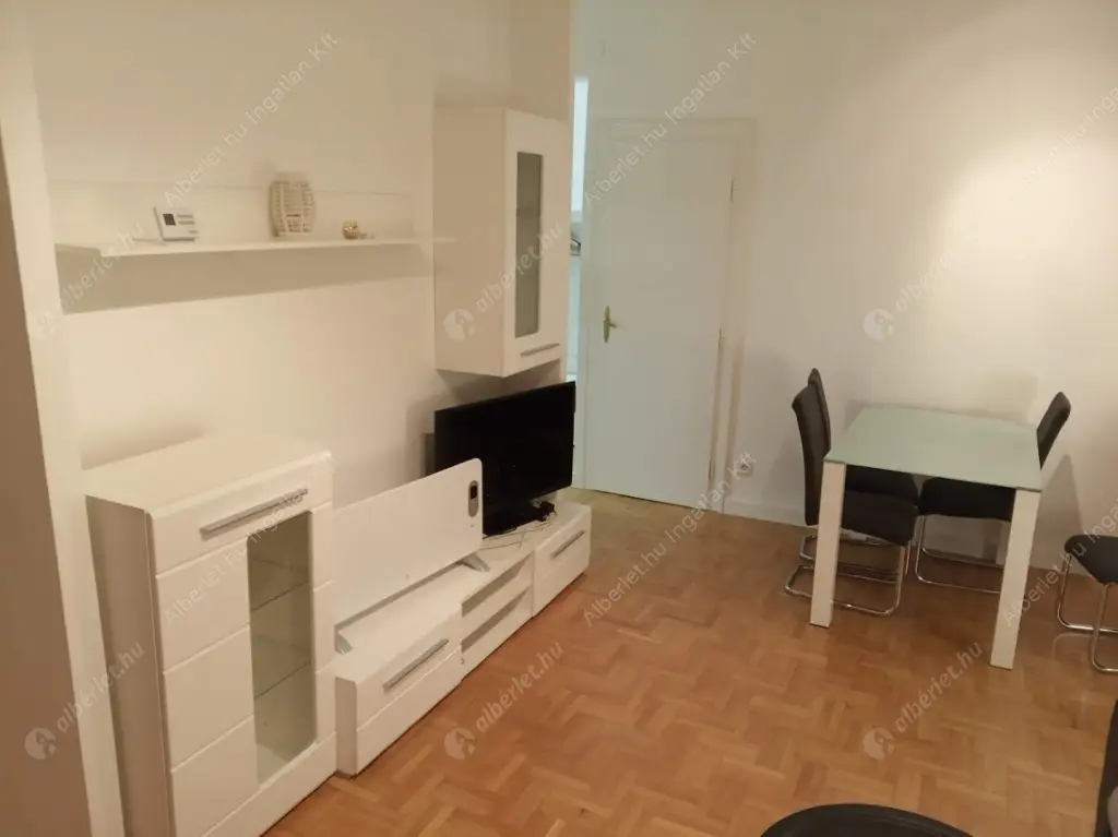 Kiadó albérlet 240000 Ft/hó áron: Budapest, I. kerület  Donáti utca. Mérete: 44 nm, 1 szobás | Alberlet.hu - 6575890