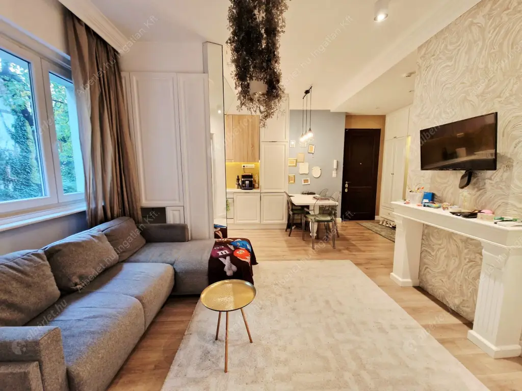 Kiadó albérlet 310000 Ft/hó áron: Budapest, I. kerület  Fiath János utca. Mérete: 48 nm, 2 szobás | Alberlet.hu - 6581359