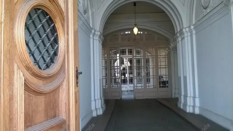 Kiadó albérlet 245000 Ft/hó áron: Budapest, I. kerület  Fő utca. Mérete: 35 nm, 1 szobás | Alberlet.hu - 6546019