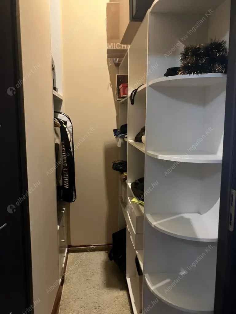 Kiadó albérlet 630000 Ft/hó áron: Budapest, I. kerület  Fő utca. Mérete: 96 nm, 2 szobás | Alberlet.hu - 6611687