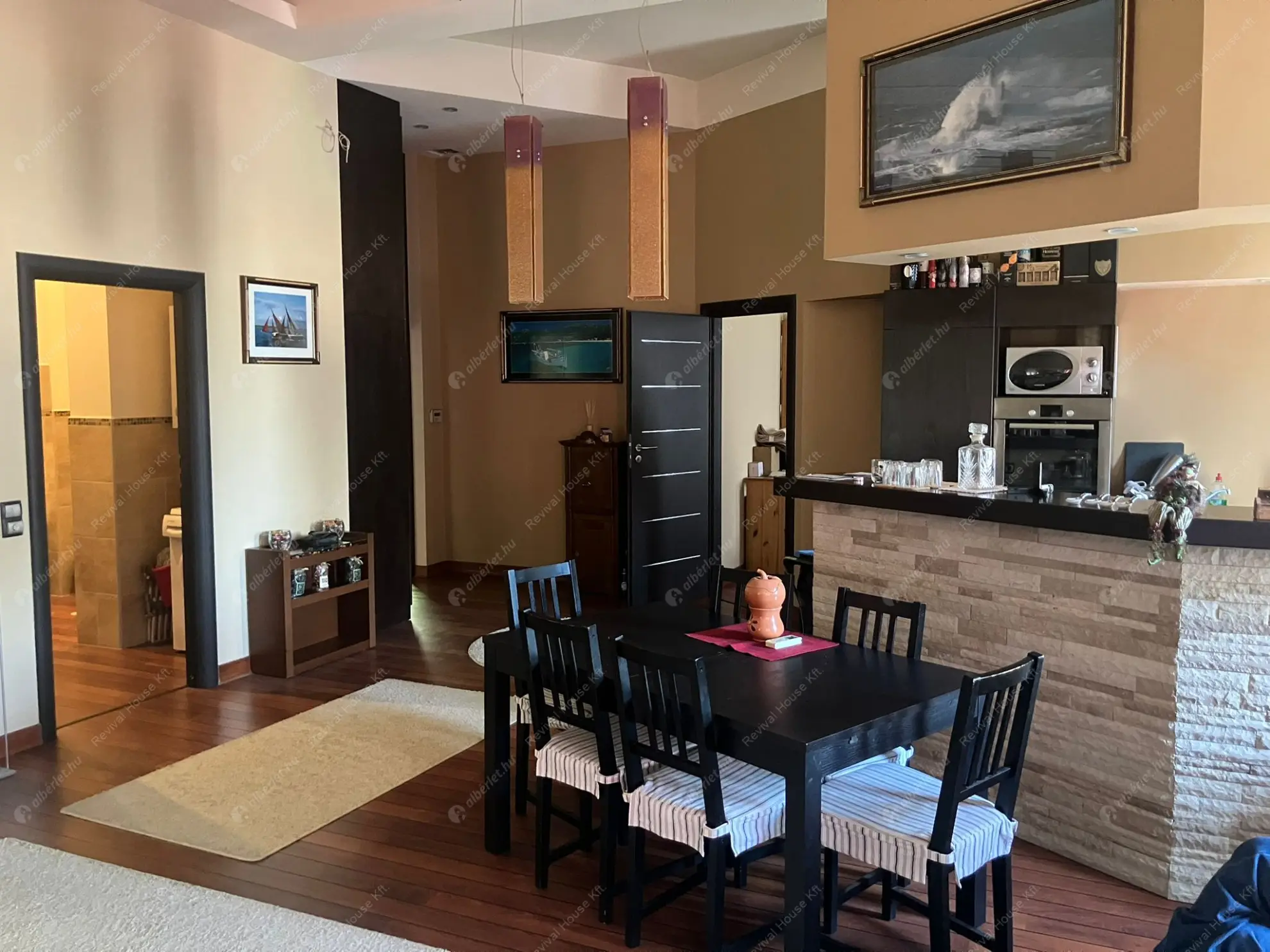 Kiadó albérlet 619000 Ft/hó áron: Budapest, I. kerület  Fő utca. Mérete: 96 nm, 3 szobás | Alberlet.hu - 6607234