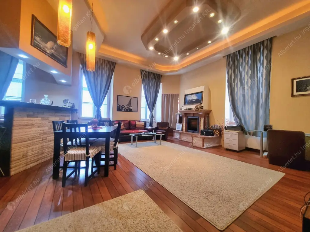 Kiadó albérlet 590000 Ft/hó áron: Budapest, I. kerület  Fő utca. Mérete: 96 nm, 3 szobás | Alberlet.hu - 6619715