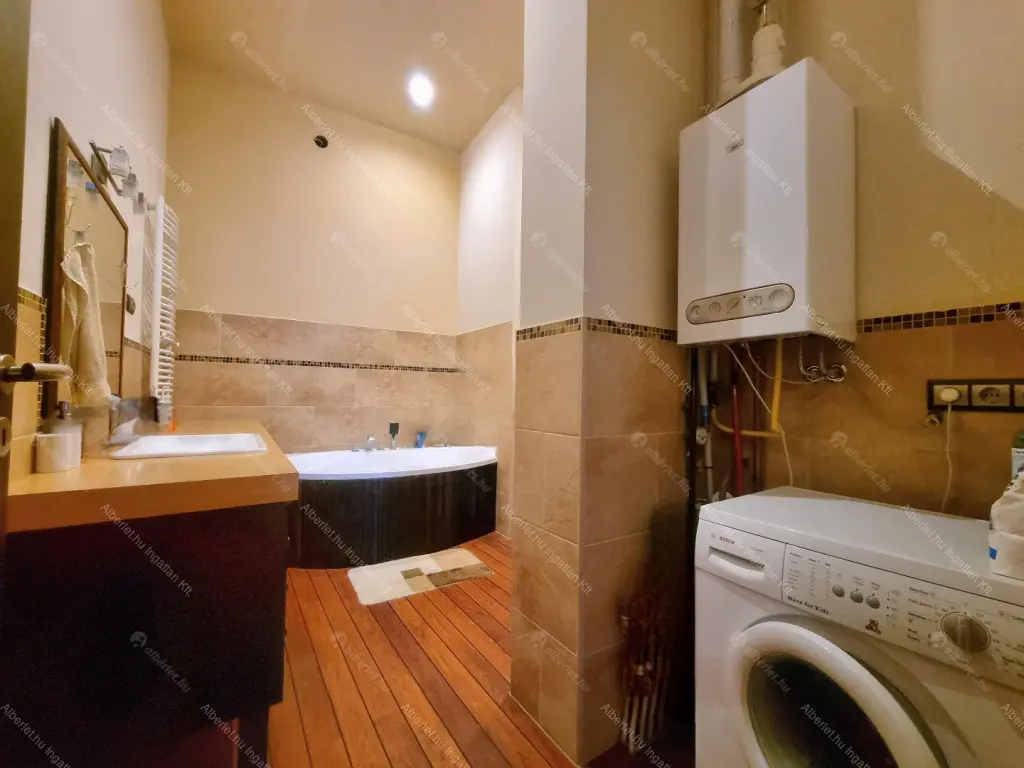 Kiadó albérlet 550000 Ft/hó áron: Budapest, I. kerület  Fő utca. Mérete: 96 nm, 3 szobás | Alberlet.hu - 6669436