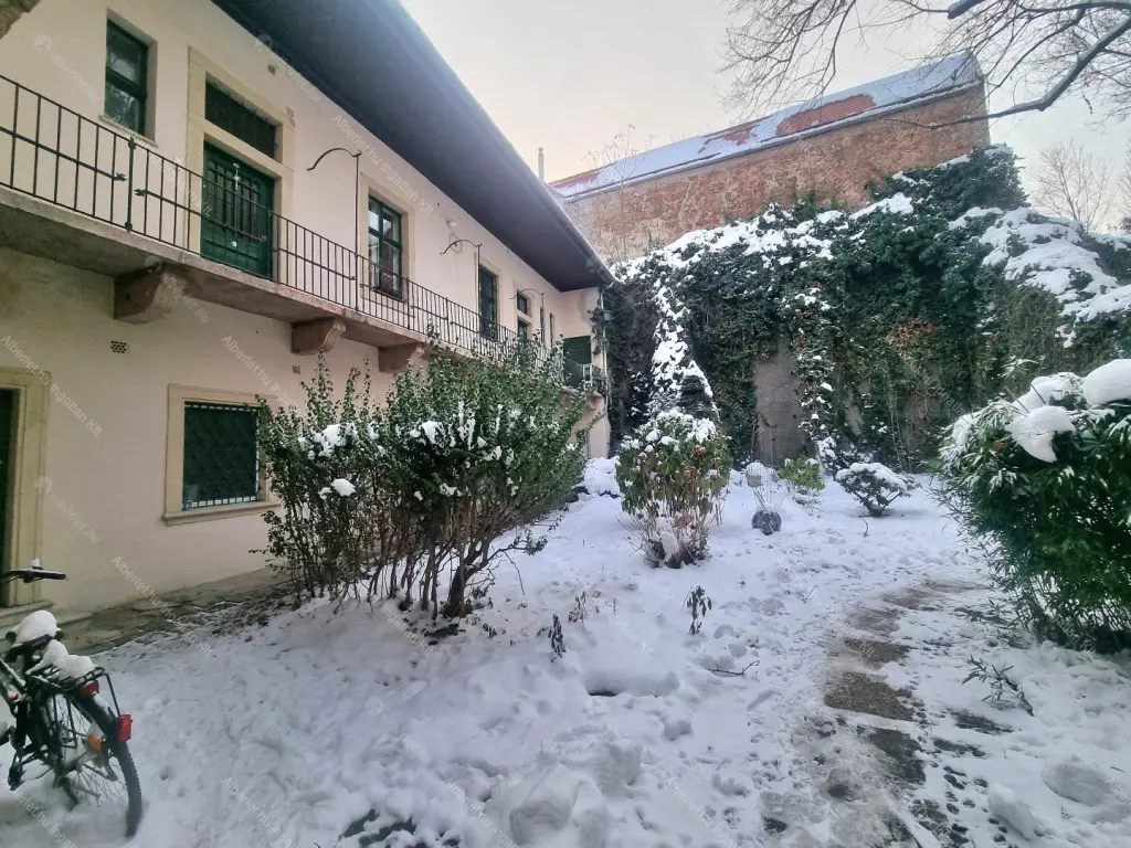 Kiadó albérlet 550000 Ft/hó áron: Budapest, I. kerület  Fő utca. Mérete: 96 nm, 3 szobás | Alberlet.hu - 6669444