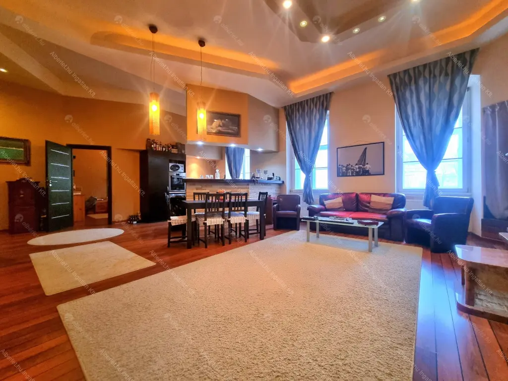 Kiadó albérlet 550000 Ft/hó áron: Budapest, I. kerület  Fő utca. Mérete: 96 nm, 3 szobás | Alberlet.hu - 6696753