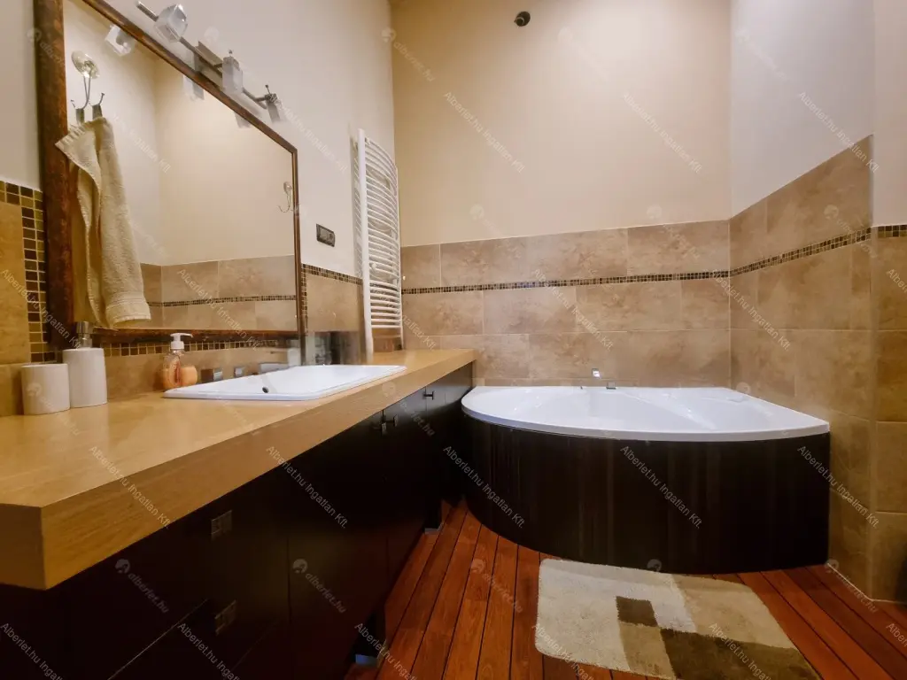 Kiadó albérlet 550000 Ft/hó áron: Budapest, I. kerület  Fő utca. Mérete: 96 nm, 3 szobás | Alberlet.hu - 6696769