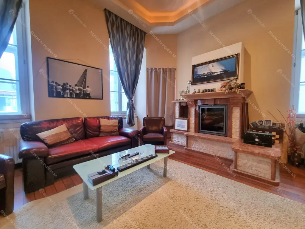 Kiadó albérlet 550000 Ft/hó áron: Budapest, I. kerület  Fő utca. Mérete: 96 nm, 3 szobás | Alberlet.hu - 6696770