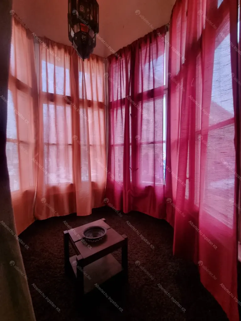 Kiadó albérlet 550000 Ft/hó áron: Budapest, I. kerület  Fő utca. Mérete: 96 nm, 3 szobás | Alberlet.hu - 6696772