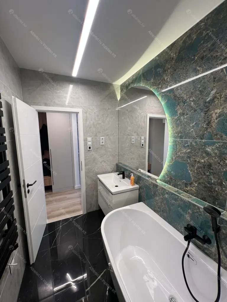 Kiadó albérlet 990000 Ft/hó áron: Budapest, I. kerület  Gellérthegy utca. Mérete: 59 nm, 2 szobás | Alberlet.hu - 6645957