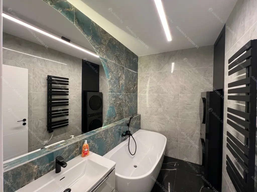 Kiadó albérlet 990000 Ft/hó áron: Budapest, I. kerület  Gellérthegy utca. Mérete: 59 nm, 2 szobás | Alberlet.hu - 6645958