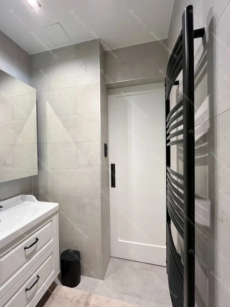 Kiadó albérlet 340000 Ft/hó áron: Budapest, I. kerület  Harkály utca. Mérete: 53 nm, 2 szobás | Alberlet.hu - 6708160