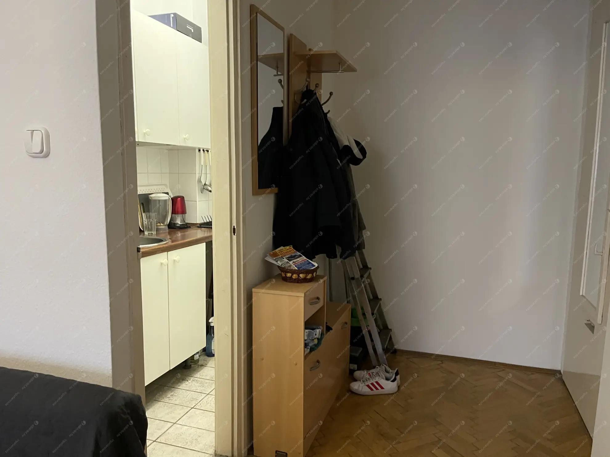 Kiadó albérlet 190000 Ft/hó áron: Budapest, I. kerület  Hunyadi János út. Mérete: 30 nm, 1 szobás | Alberlet.hu - 6589001