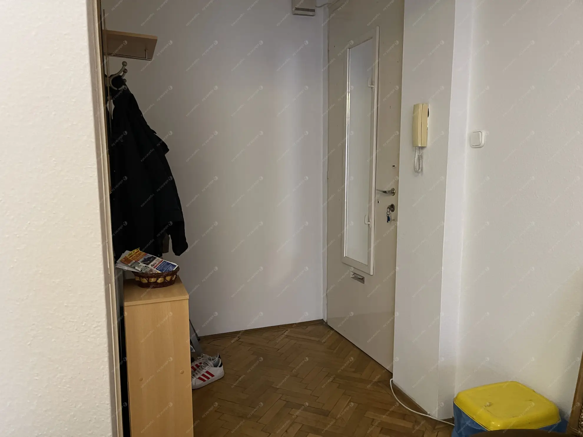 Kiadó albérlet 190000 Ft/hó áron: Budapest, I. kerület  Hunyadi János út. Mérete: 30 nm, 1 szobás | Alberlet.hu - 6589005