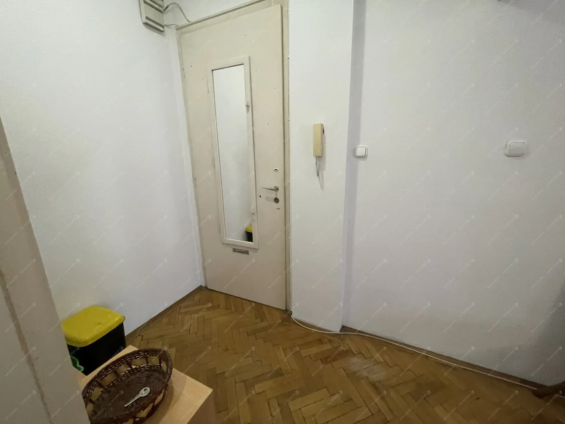 Kiadó albérlet 210000 Ft/hó áron: Budapest, I. kerület  Hunyadi János út. Mérete: 30 nm, 1 szobás | Alberlet.hu - 6601383