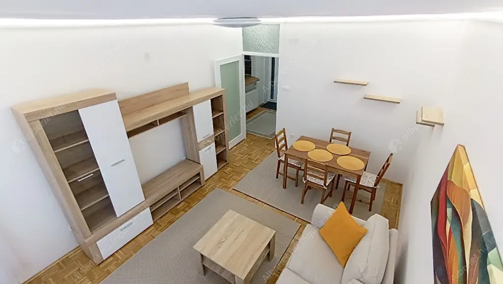 Kiadó albérlet 280000 Ft/hó áron: Budapest, I. kerület  Hunyadi János út. Mérete: 45 nm, 1 szobás | Alberlet.hu - 6606293