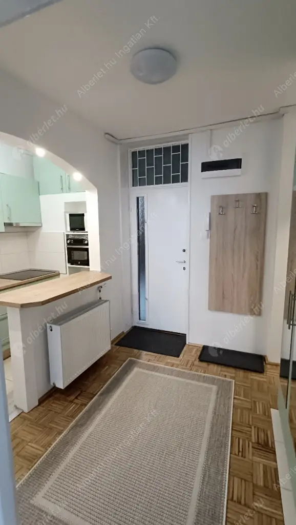 Kiadó albérlet 280000 Ft/hó áron: Budapest, I. kerület  Hunyadi János út. Mérete: 45 nm, 1 szobás | Alberlet.hu - 6606294