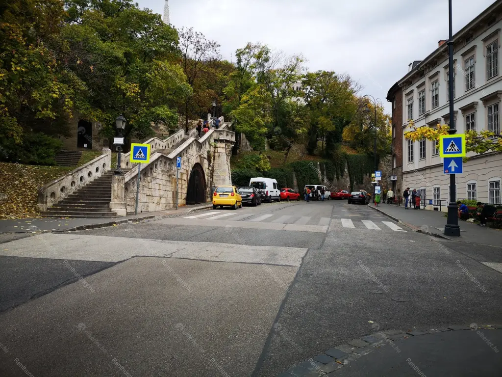 Kiadó albérlet 290000 Ft/hó áron: Budapest, I. kerület  Hunyadi János út. Mérete: 67 nm, 2 szobás | Alberlet.hu - 6708080
