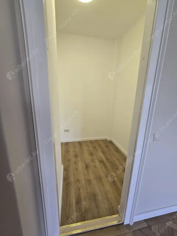 Kiadó albérlet 370000 Ft/hó áron: Budapest, I. kerület  Hunyadi János út. Mérete: 72 nm, 2 szobás | Alberlet.hu - 6576522