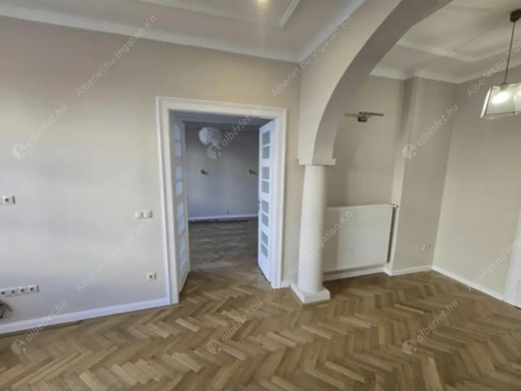 Kiadó albérlet 370000 Ft/hó áron: Budapest, I. kerület  Hunyadi János út. Mérete: 72 nm, 2 szobás | Alberlet.hu - 6578703