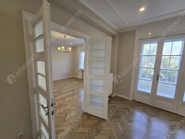 Kiadó albérlet 340000 Ft/hó áron: Budapest, I. kerület  Hunyadi János út. Mérete: 72 nm, 2 szobás | Alberlet.hu - 6611317