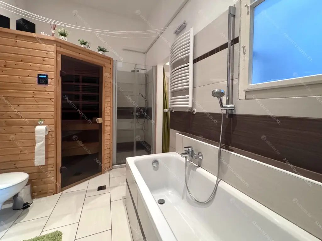 Kiadó albérlet 480000 Ft/hó áron: Budapest, I. kerület  Iskola utca. Mérete: 100 nm, 3 szobás | Alberlet.hu - 6684674