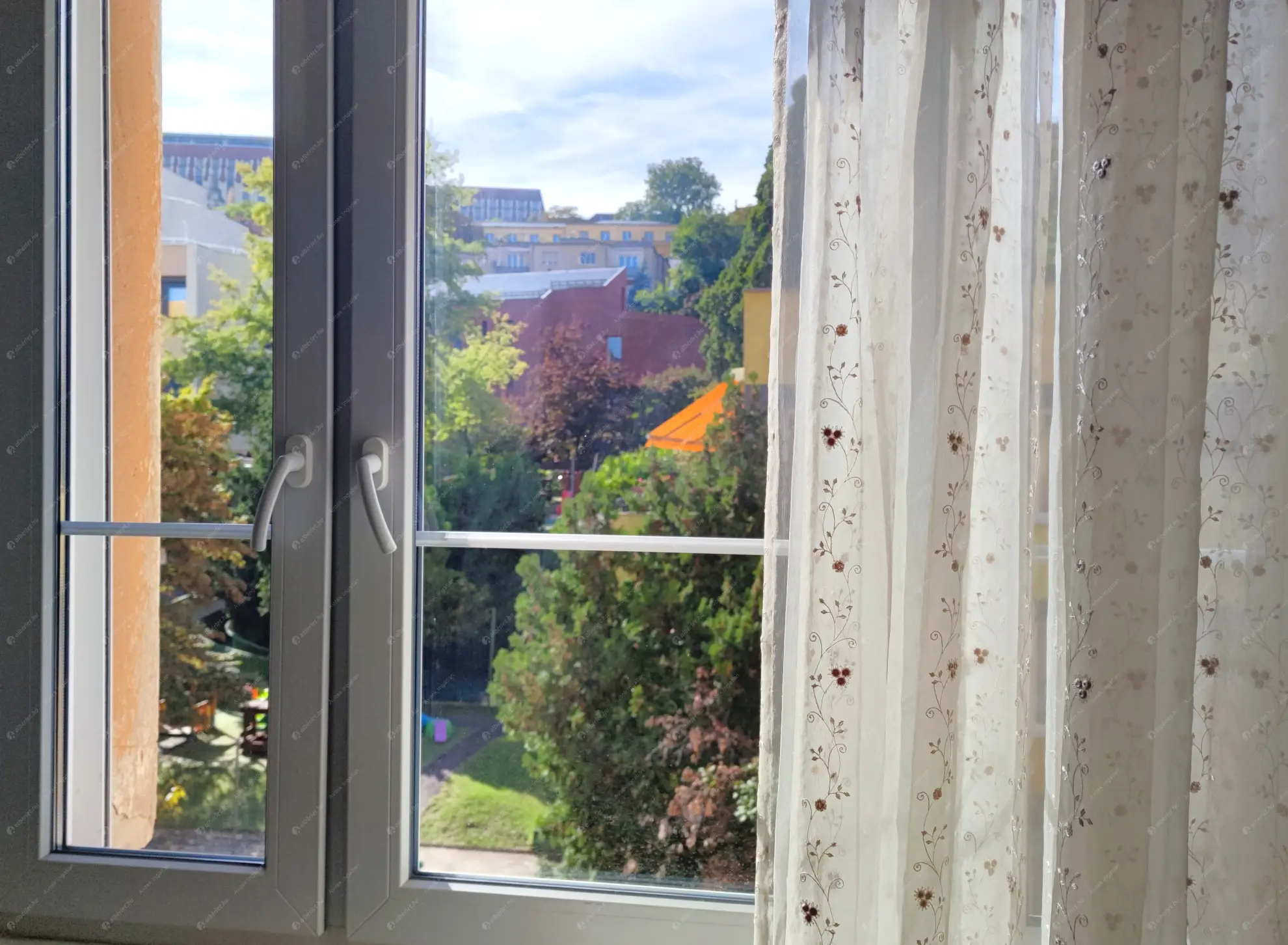 Kiadó albérlet 295000 Ft/hó áron: Budapest, I. kerület  Iskola utca. Mérete: 60 nm, 2 szobás | Alberlet.hu - 6551532