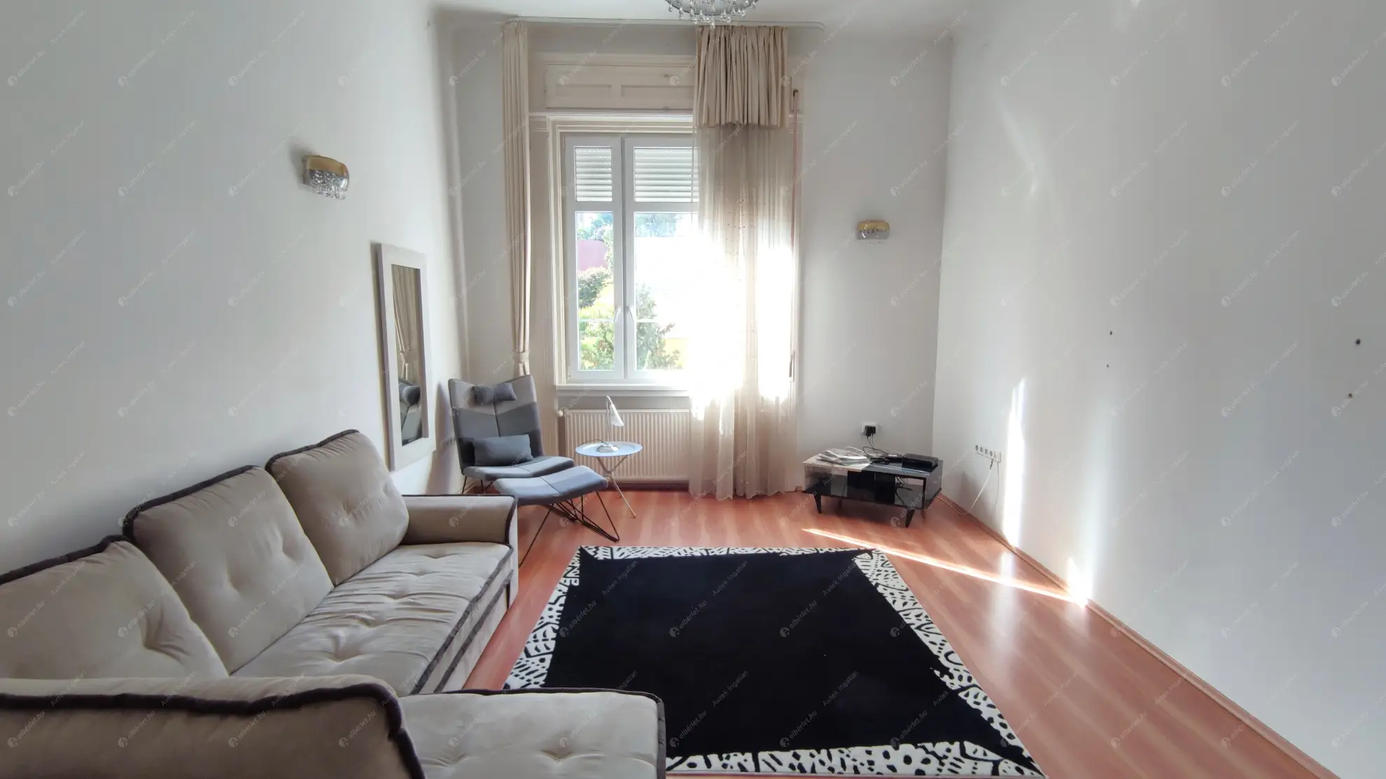 Kiadó albérlet 295000 Ft/hó áron: Budapest, I. kerület  Iskola utca. Mérete: 60 nm, 2 szobás | Alberlet.hu - 6551533