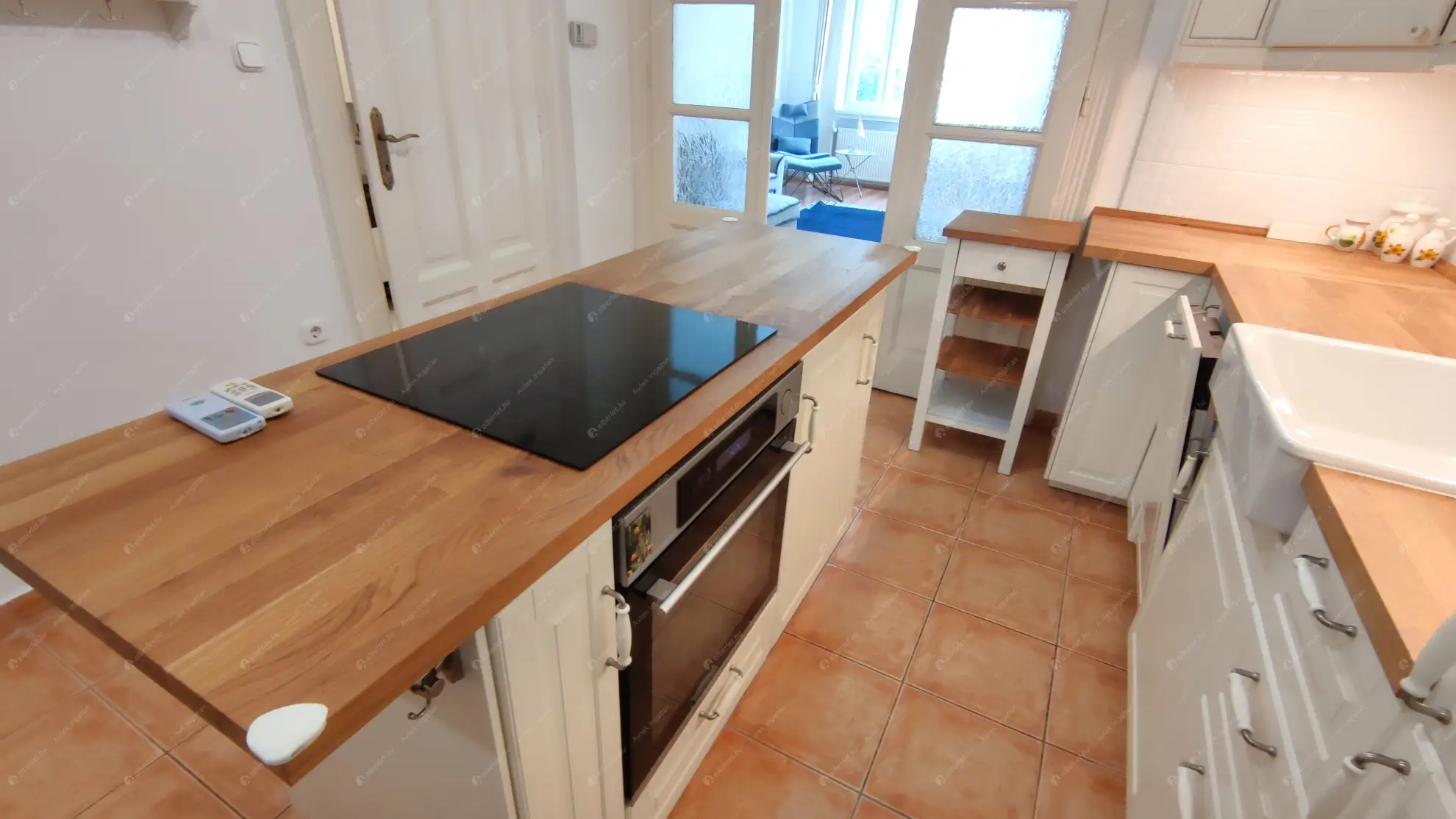 Kiadó albérlet 295000 Ft/hó áron: Budapest, I. kerület  Iskola utca. Mérete: 60 nm, 2 szobás | Alberlet.hu - 6551537