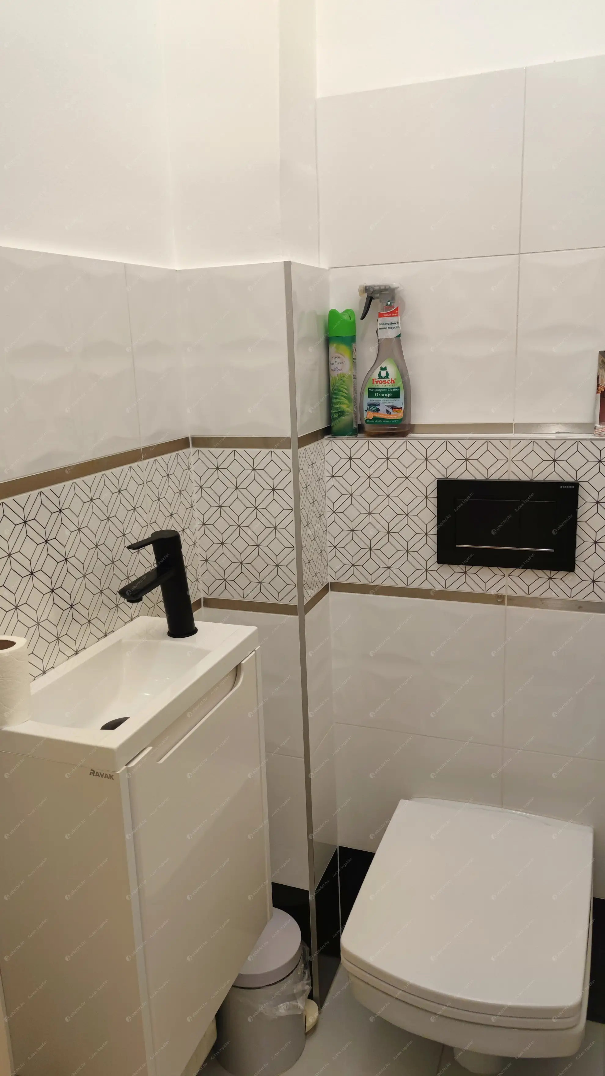 Kiadó albérlet 295000 Ft/hó áron: Budapest, I. kerület  Iskola utca. Mérete: 60 nm, 2 szobás | Alberlet.hu - 6551542