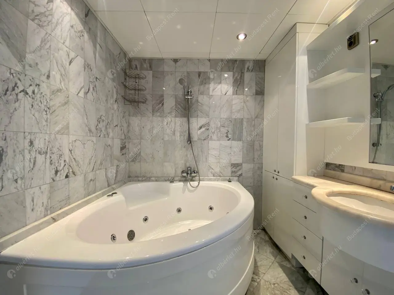 Kiadó albérlet 552000 Ft/hó áron: Budapest, I. kerület  kelenhegy  . Mérete: 110 nm, 3 szobás | Alberlet.hu - 5915876