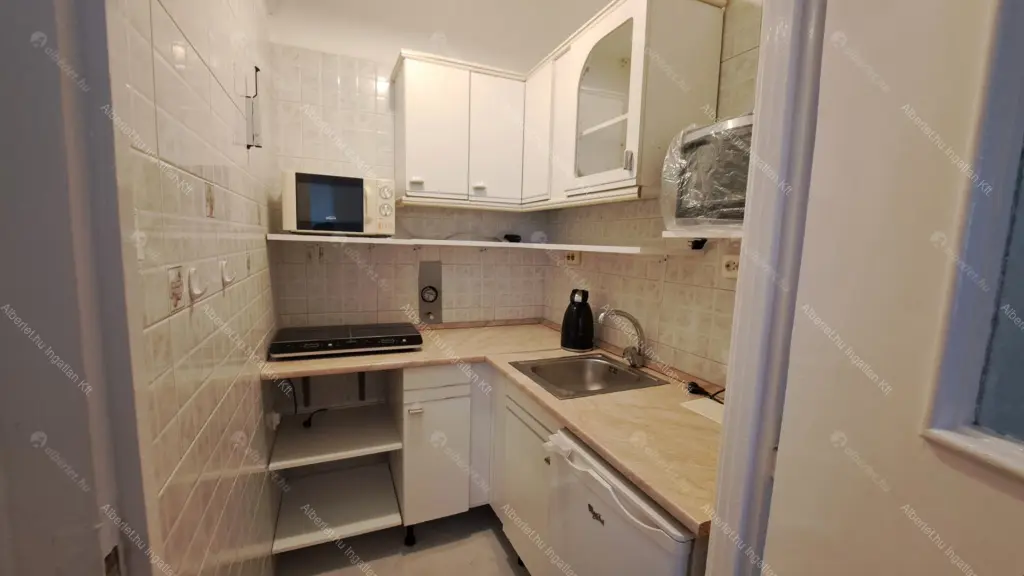 Kiadó albérlet 170000 Ft/hó áron: Budapest, I. kerület  Kosciuszkó Tádé utca. Mérete: 32 nm, 1 szobás | Alberlet.hu - 6656875