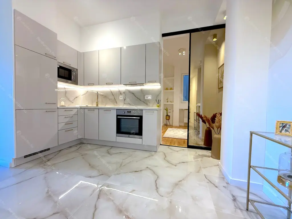 Kiadó albérlet 399000 Ft/hó áron: Budapest, I. kerület  Krisztina körút. Mérete: 65 nm, 2 szobás | Alberlet.hu - 6697667