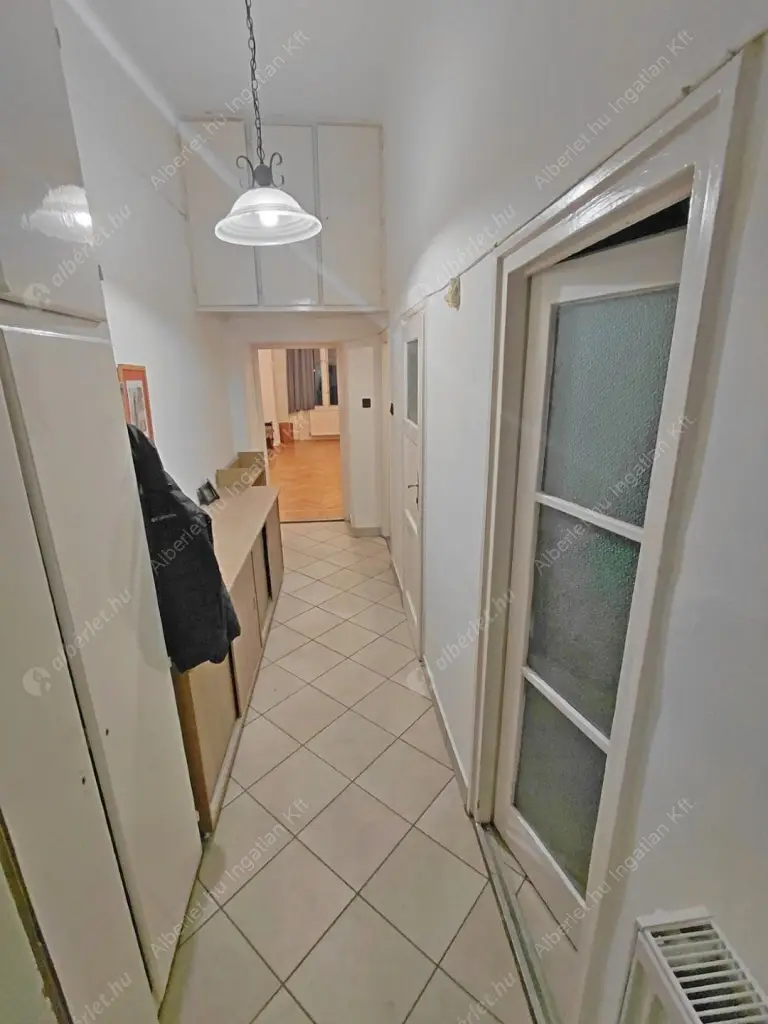 Kiadó albérlet 300000 Ft/hó áron: Budapest, I. kerület  Krisztina körút. Mérete: 73 nm, 2 szobás | Alberlet.hu - 6637723