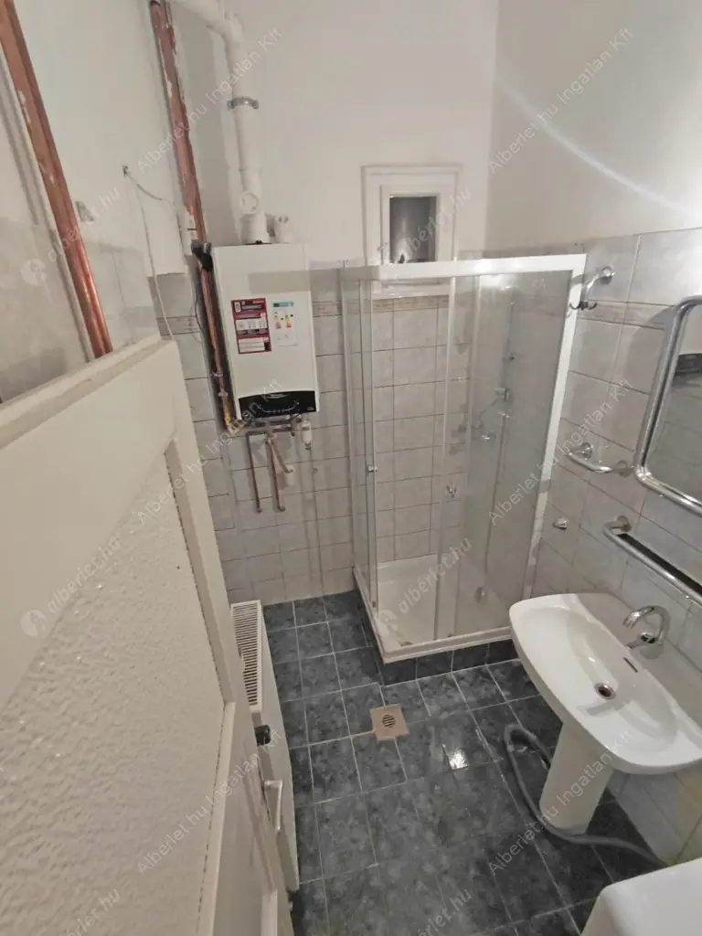 Kiadó albérlet 300000 Ft/hó áron: Budapest, I. kerület  Krisztina körút. Mérete: 73 nm, 2 szobás | Alberlet.hu - 6637724