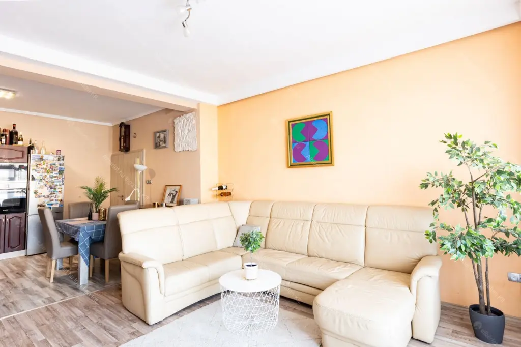 Kiadó albérlet 420000 Ft/hó áron: Budapest, I. kerület  Krisztina körút. Mérete: 74 nm, 3 szobás | Alberlet.hu - 6702053