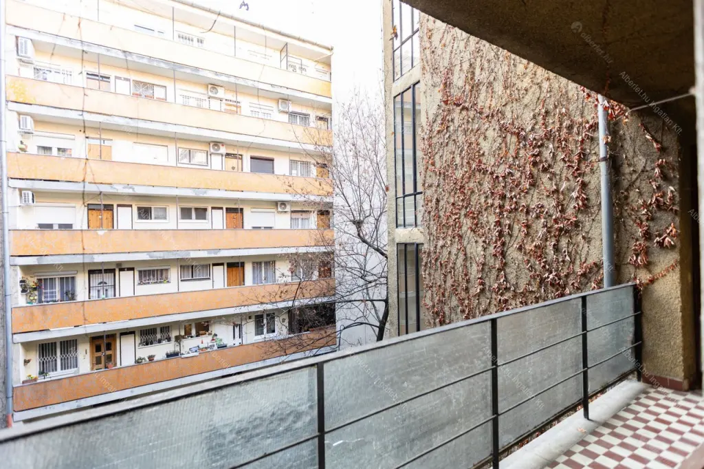 Kiadó albérlet 420000 Ft/hó áron: Budapest, I. kerület  Krisztina körút. Mérete: 74 nm, 3 szobás | Alberlet.hu - 6702054