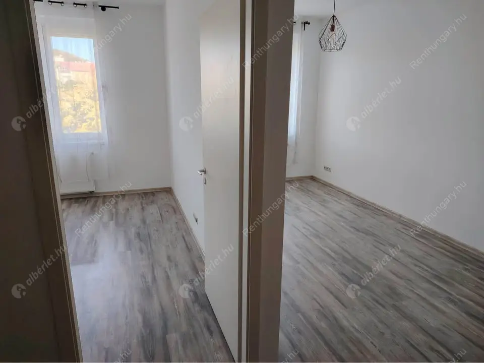 Kiadó albérlet 240000 Ft/hó áron: Budapest, I. kerület  Kuny Domokos utca. Mérete: 43 nm, 2 szobás | Alberlet.hu - 6526087