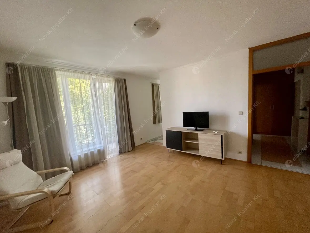 Kiadó albérlet 300000 Ft/hó áron: Budapest, I. kerület  Lisznyai utca. Mérete: 54 nm, 2 szobás | Alberlet.hu - 6574076