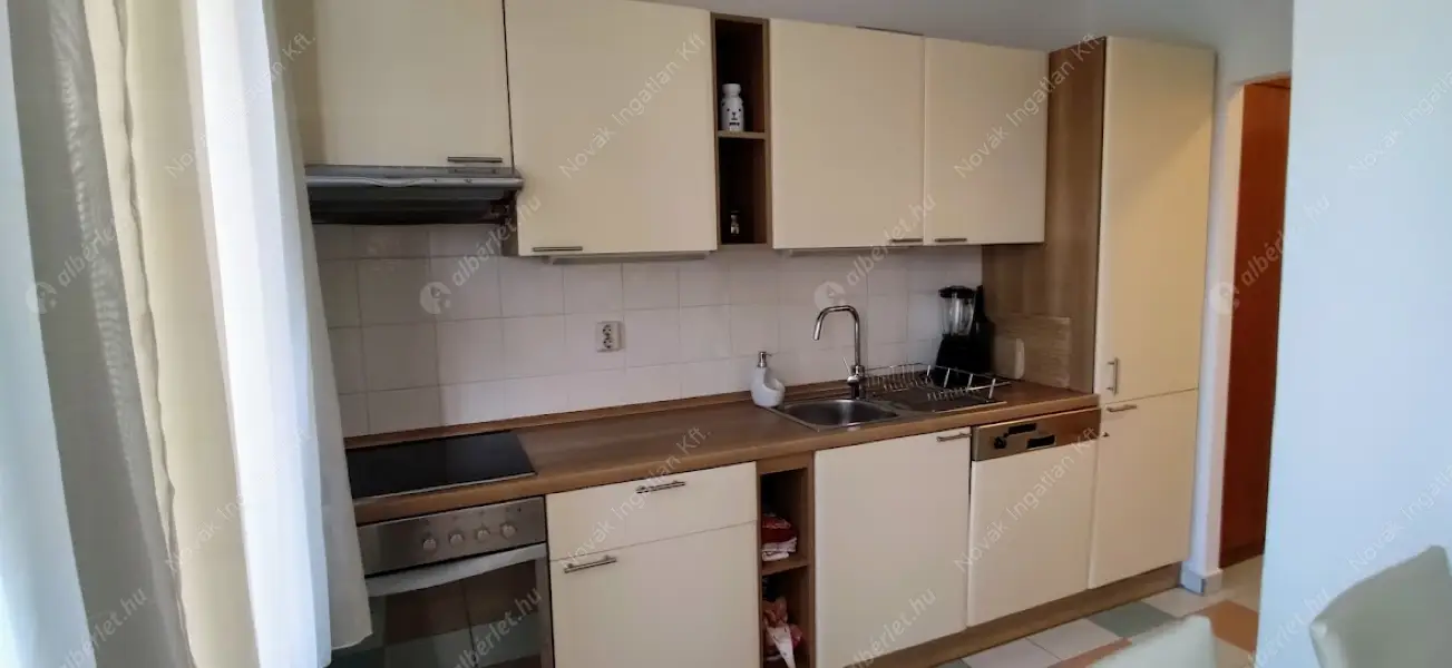Kiadó albérlet 300000 Ft/hó áron: Budapest, I. kerület  Lisznyai utca. Mérete: 54 nm, 2 szobás | Alberlet.hu - 6574084