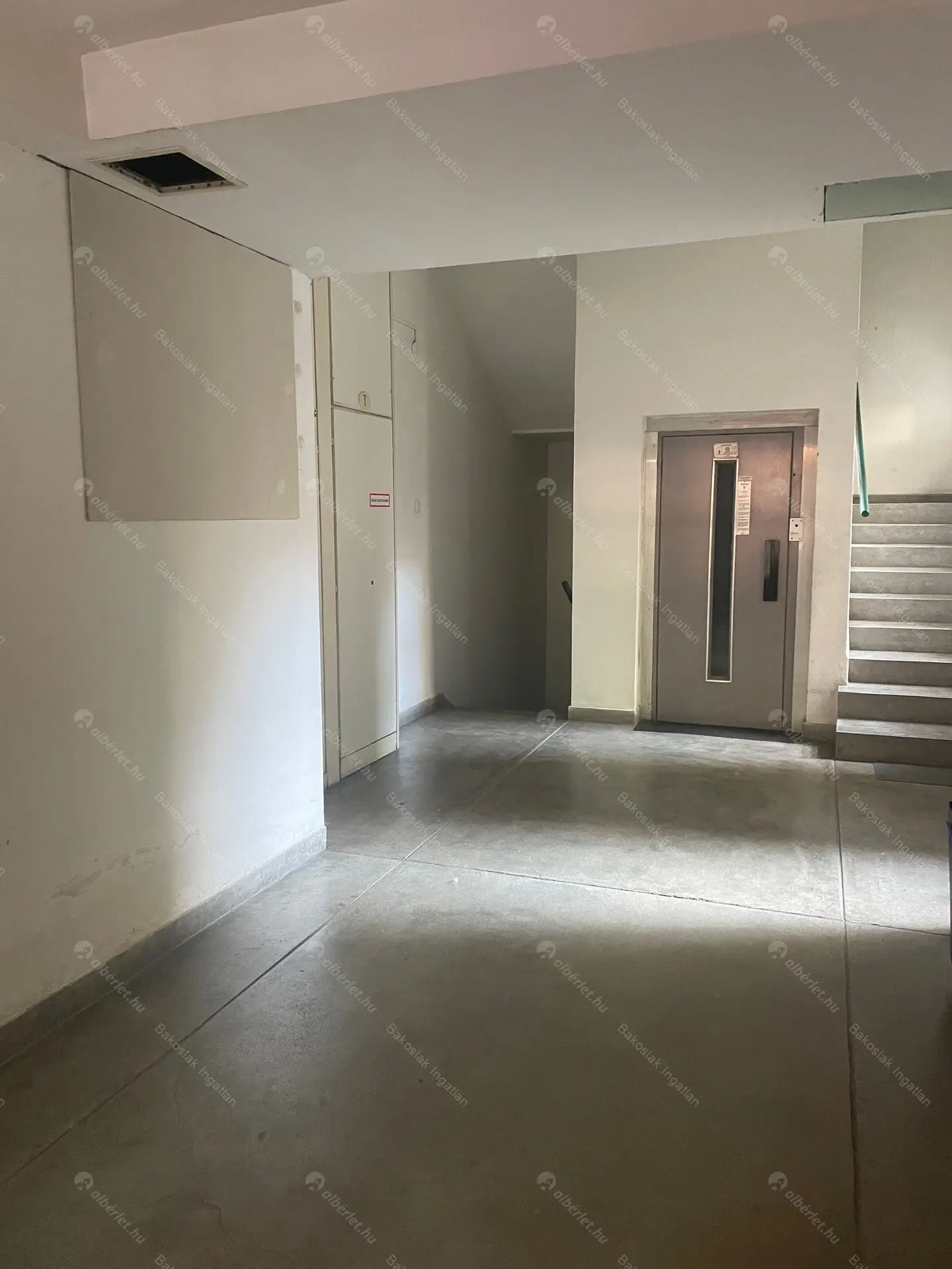 Kiadó albérlet 477000 Ft/hó áron: Budapest, I. kerület  Logodi utca. Mérete: 80 nm, 3 szobás | Alberlet.hu - 6236356