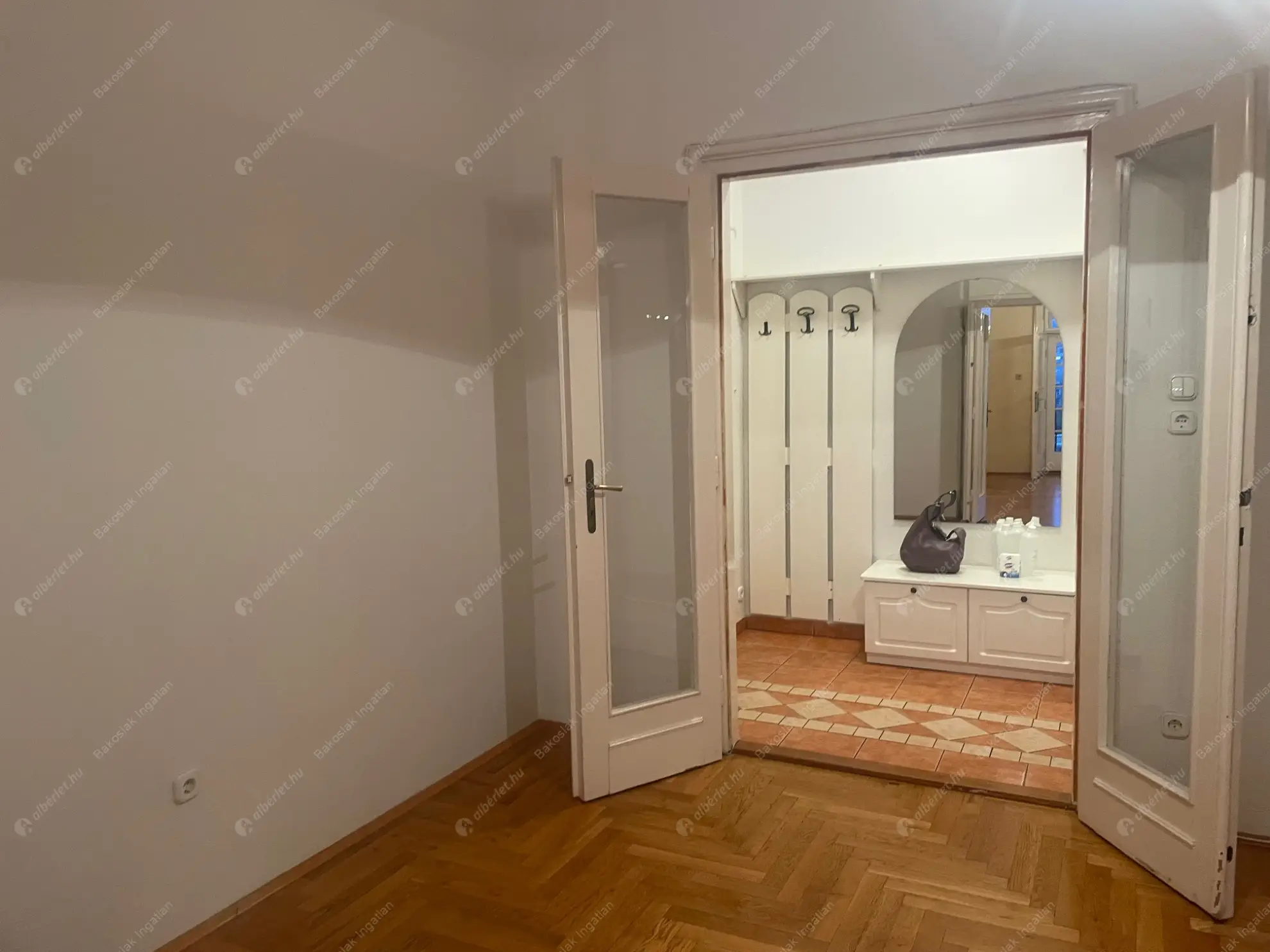 Kiadó albérlet 330000 Ft/hó áron: Budapest, I. kerület  Logodi utca. Mérete: 86 nm, 3 szobás | Alberlet.hu - 6588824