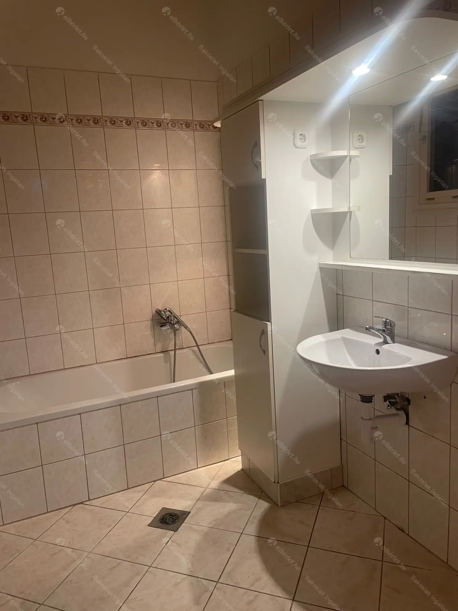 Kiadó albérlet 330000 Ft/hó áron: Budapest, I. kerület  Logodi utca. Mérete: 86 nm, 3 szobás | Alberlet.hu - 6588827