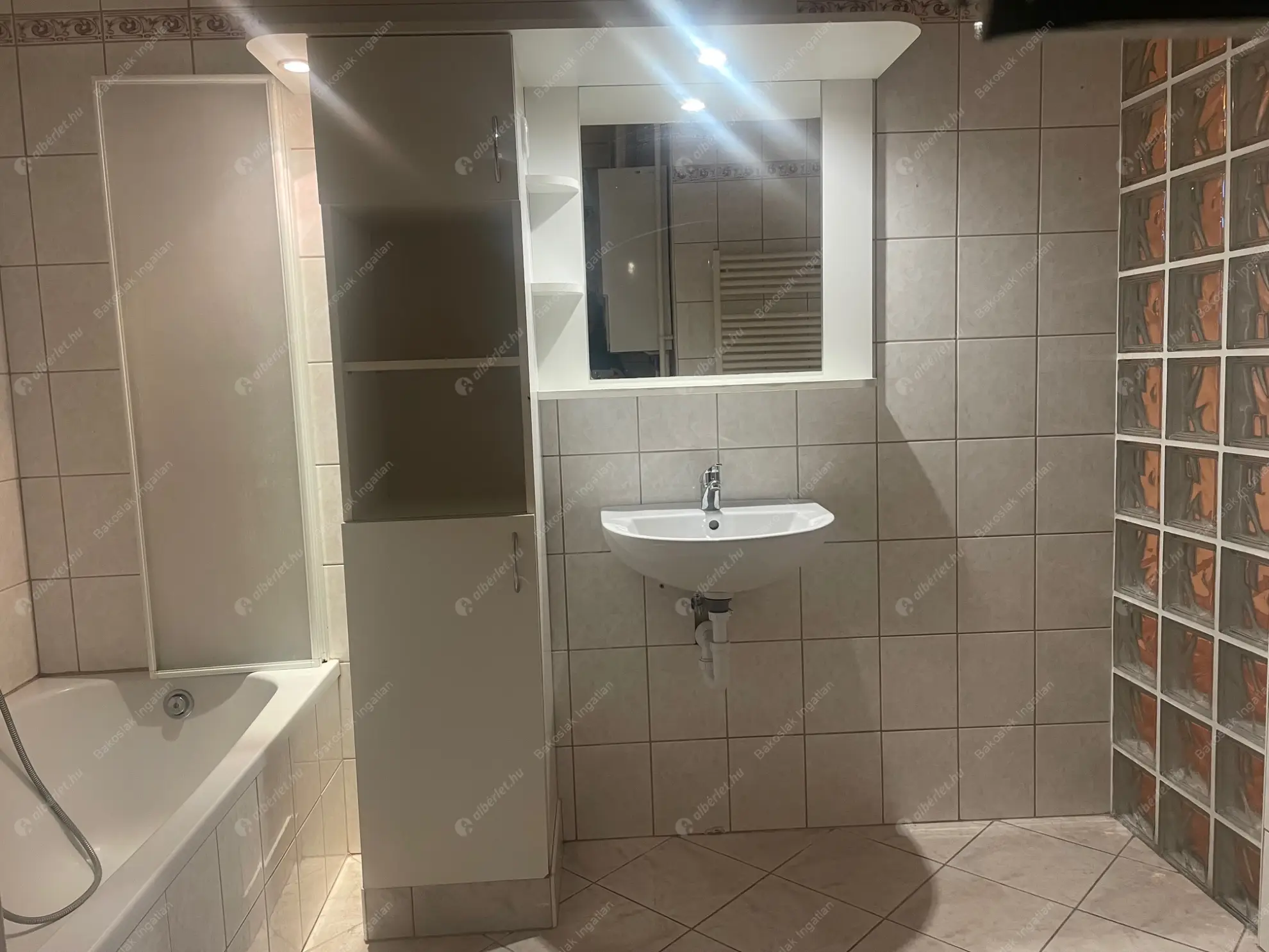 Kiadó albérlet 330000 Ft/hó áron: Budapest, I. kerület  Logodi utca. Mérete: 86 nm, 3 szobás | Alberlet.hu - 6588828