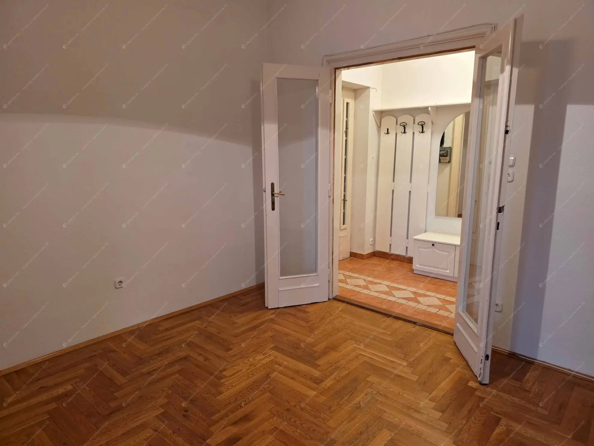 Kiadó albérlet 330000 Ft/hó áron: Budapest, I. kerület  Logodi utca. Mérete: 90 nm, 2 szobás | Alberlet.hu - 6590385