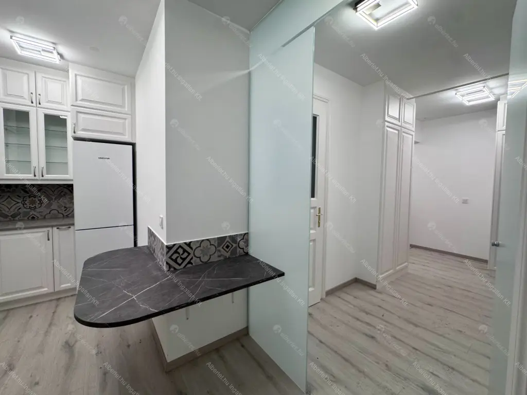 Kiadó albérlet 350000 Ft/hó áron: Budapest, I. kerület  Lovas út. Mérete: 58 nm, 1 szobás | Alberlet.hu - 6674672